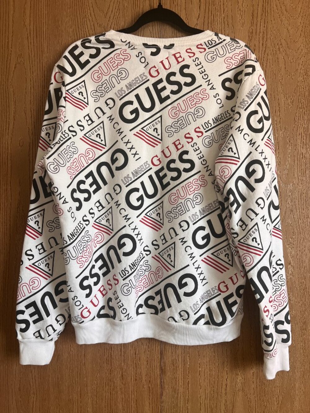 Guess Los Angeles Men's White All Over Print Logo Crewneck Sweatshirt - Picture 5 of 6